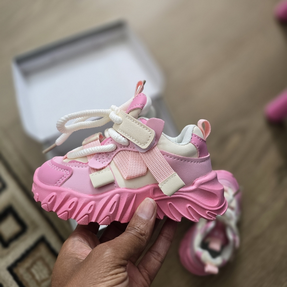 Toddler sneakers